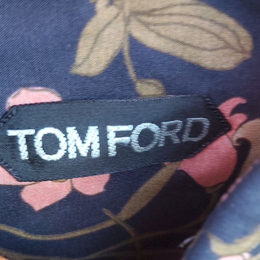Tom Ford Black and Pink Floral Silk Blend Men's Shirt - Picture 6 of 14